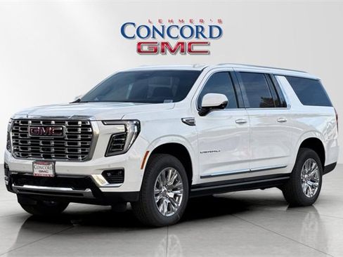 New 2026 GMC Yukon XL Denali w/ Sun & Power Step Package image 8