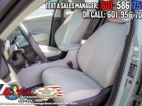 Used 2024 Hyundai Kona SEL FWD image 6
