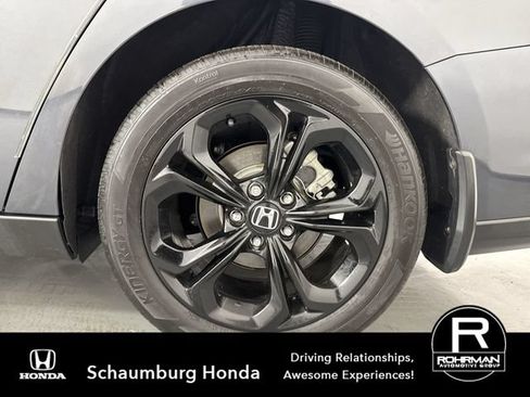 Certified 2025 Honda Accord SE image 6