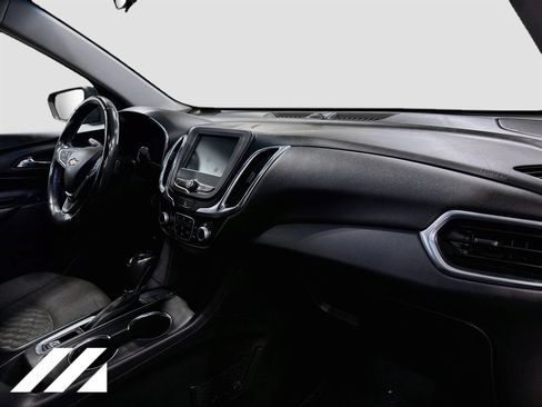 Used 2018 Chevrolet Equinox LT FWD image 27