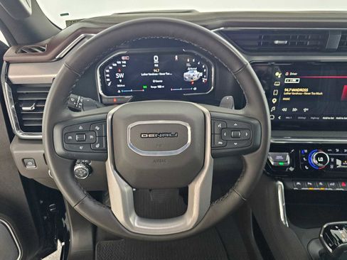 Used 2026 GMC Sierra 1500 Denali w/ Denali Reserve Package AWD/4WD image 22