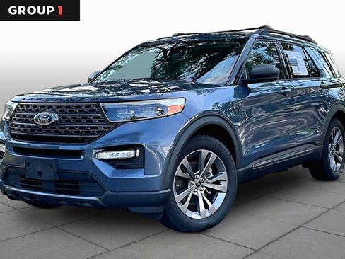 Used 2021 Ford Explorer XLT w/ Equipment Group 202A RWD image 1
