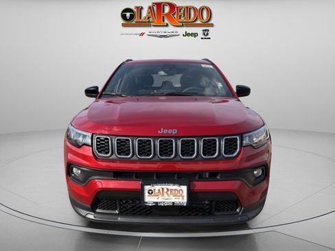 New 2026 Jeep Compass Latitude image 2