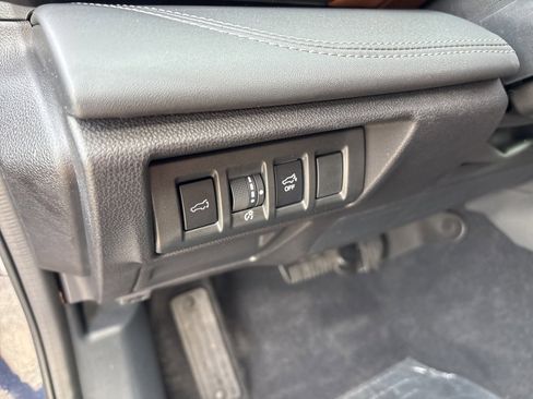 Certified 2025 Subaru Outback Touring image 22