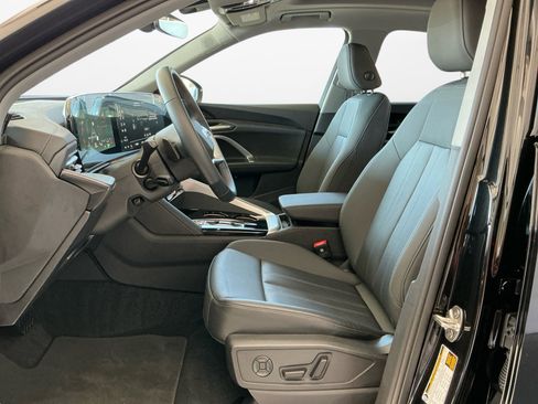 Certified 2025 Audi Q5 Premium Plus w/ Premium Plus image 11