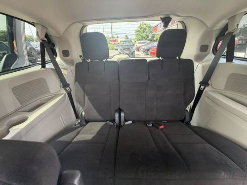 Used 2014 Dodge Grand Caravan SE w/ Quick Order Package 29E SE FWD image 15
