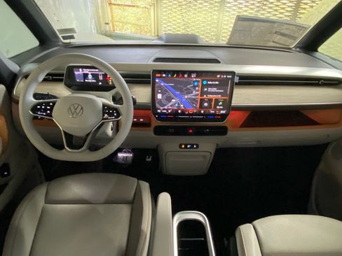 New 2025 Volkswagen ID. Buzz 1st Edition image 6