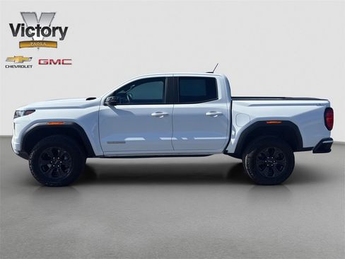 Used 2025 GMC Canyon Elevation image 3