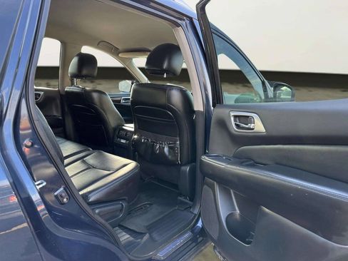 Used 2013 Nissan Pathfinder SL AWD/4WD image 18