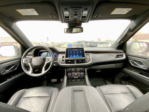 Used 2023 Chevrolet Tahoe Z71 w/ Off-Road Capability Package image 32