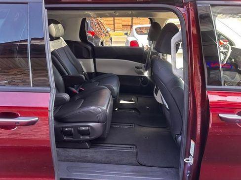 Used 2022 Kia Carnival SX Prestige FWD image 15