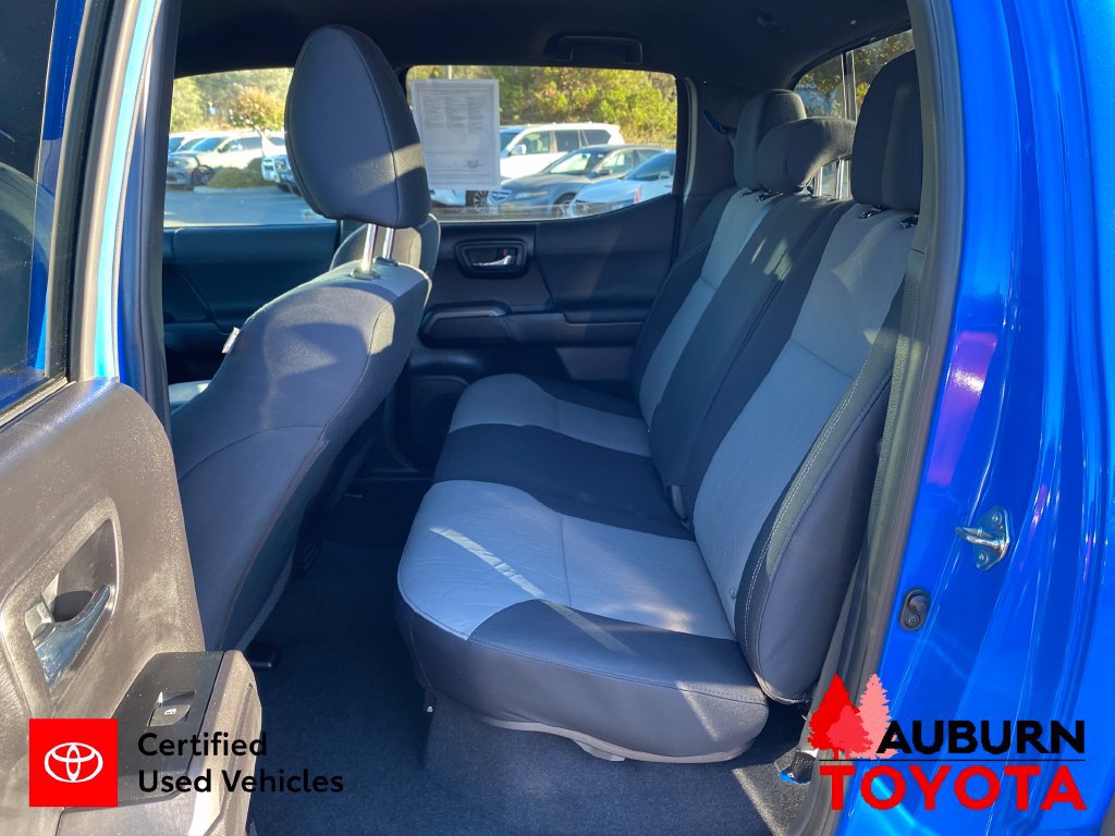 Certified 2021 Toyota Tacoma TRD Off-Road w/ Blackout Package (TMS) AWD/4WD image 19