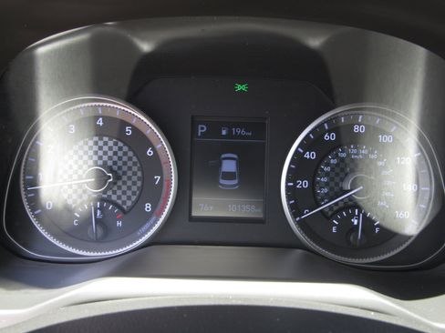 Used 2019 Hyundai Elantra SEL FWD image 24