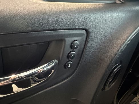 Used 2020 Dodge Charger SRT Hellcat w/ Harman/Kardon Audio Group RWD image 12