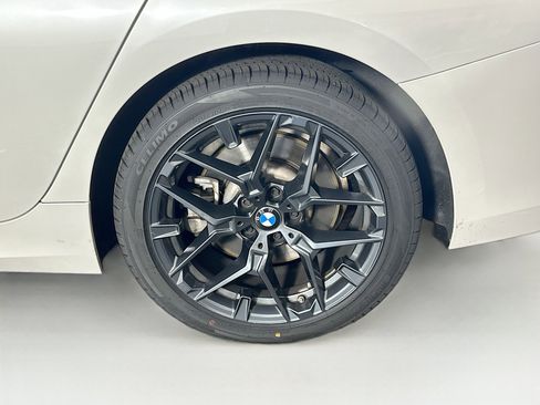 Used 2025 BMW 330i Sedan image 11