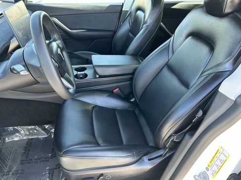 Used 2022 Tesla Model Y Performance image 20