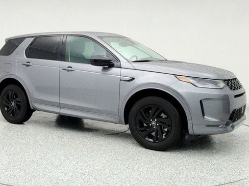 Used 2025 Land Rover Discovery Sport S image 3