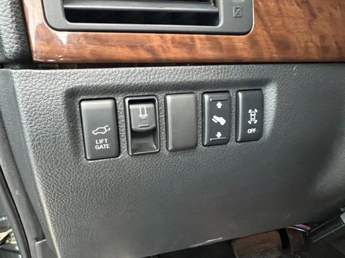 Used 2010 Nissan Armada Platinum AWD/4WD image 25