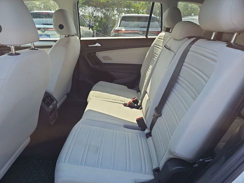 Used 2022 Volkswagen Tiguan S image 15