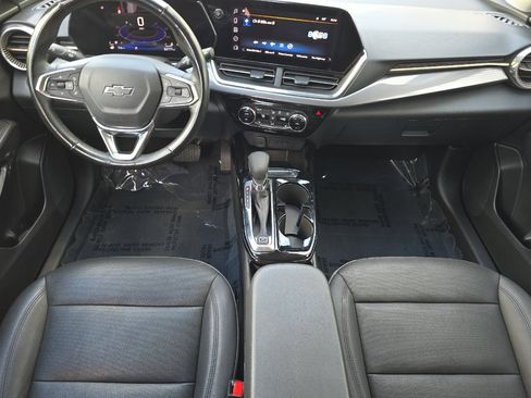 Used 2025 Chevrolet Trax ACTIV w/ Driver Confidence Package FWD image 13