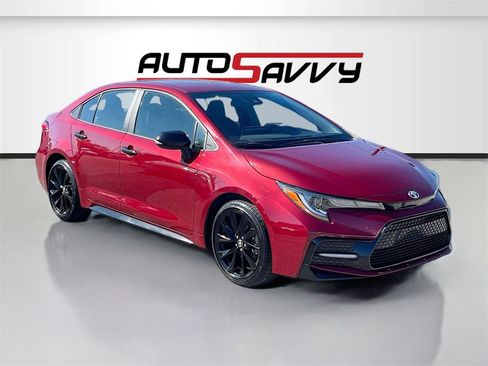 Used 2022 Toyota Corolla SE image 1