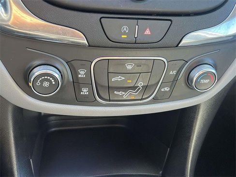 Certified 2024 Chevrolet Equinox LS image 30