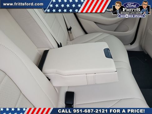Used 2022 Mercedes-Benz GLC 300 w/ Premium Package Lite image 17