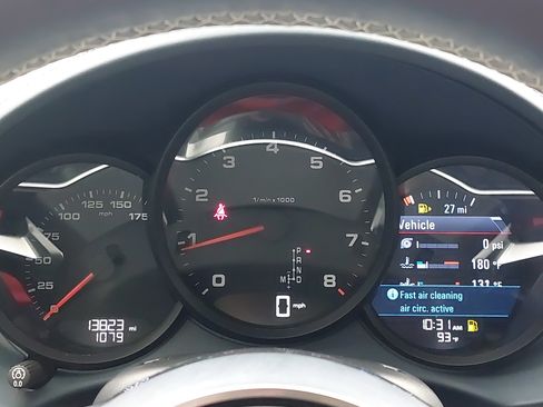 Certified 2025 Porsche 718 Cayman RWD image 17