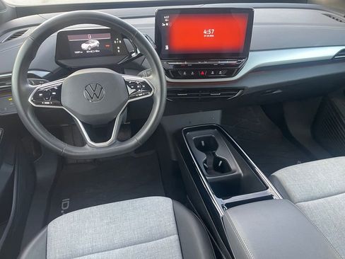 Used 2024 Volkswagen ID.4 Standard image 16