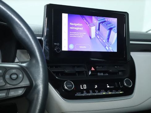 Used 2023 Toyota Corolla LE FWD image 27