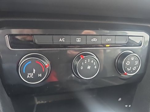 Used 2019 Volkswagen Tiguan S w/ Driver Assistance Package image 16