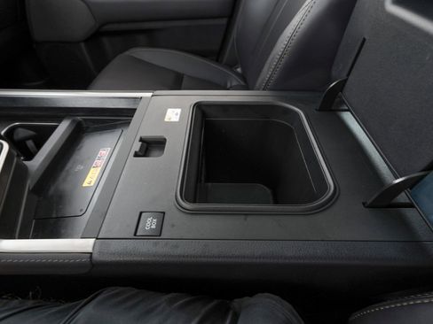 Used 2024 Lexus GX 550 image 31