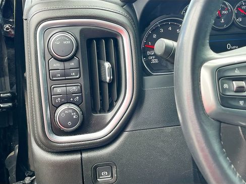 Used 2022 Chevrolet Silverado 1500 RST AWD/4WD image 10