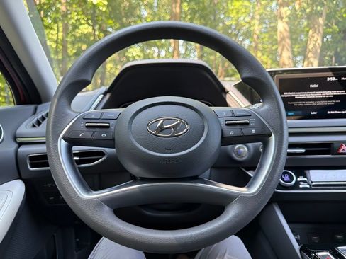 Certified 2023 Hyundai Sonata SEL FWD image 19