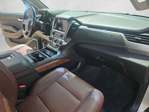 Used 2019 Chevrolet Tahoe Premier w/ Premier Plus Edition RWD image 24