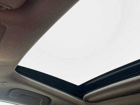 Used 2026 Toyota Corolla Cross XLE w/ Convenience Package image 29