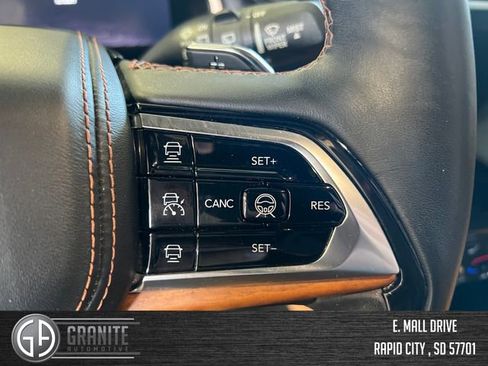 Used 2021 Jeep Grand Cherokee L Summit AWD/4WD image 33