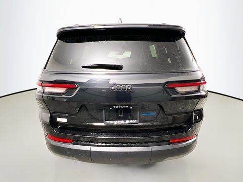 Used 2025 Jeep Grand Cherokee L Laredo image 6