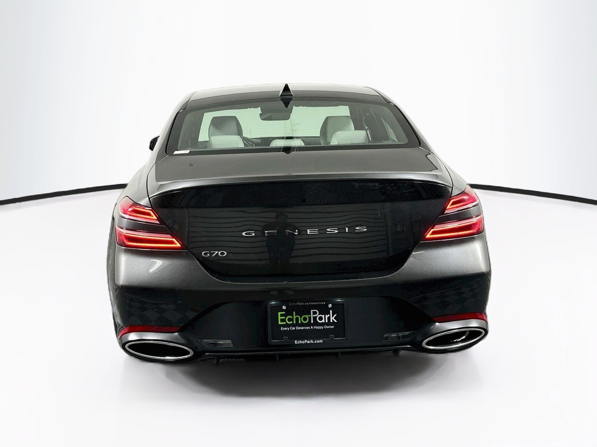 Used 2025 Genesis G70 2.5T RWD image 7