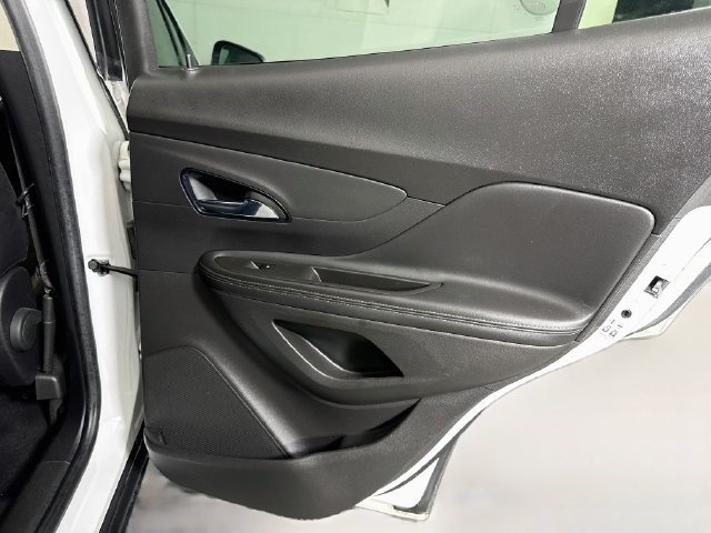 Used 2020 Buick Encore Preferred FWD image 27