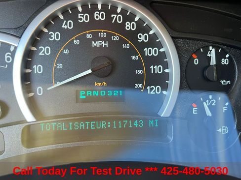 Used 2005 HUMMER H2 w/ Preferred Equipment Group AWD/4WD image 39
