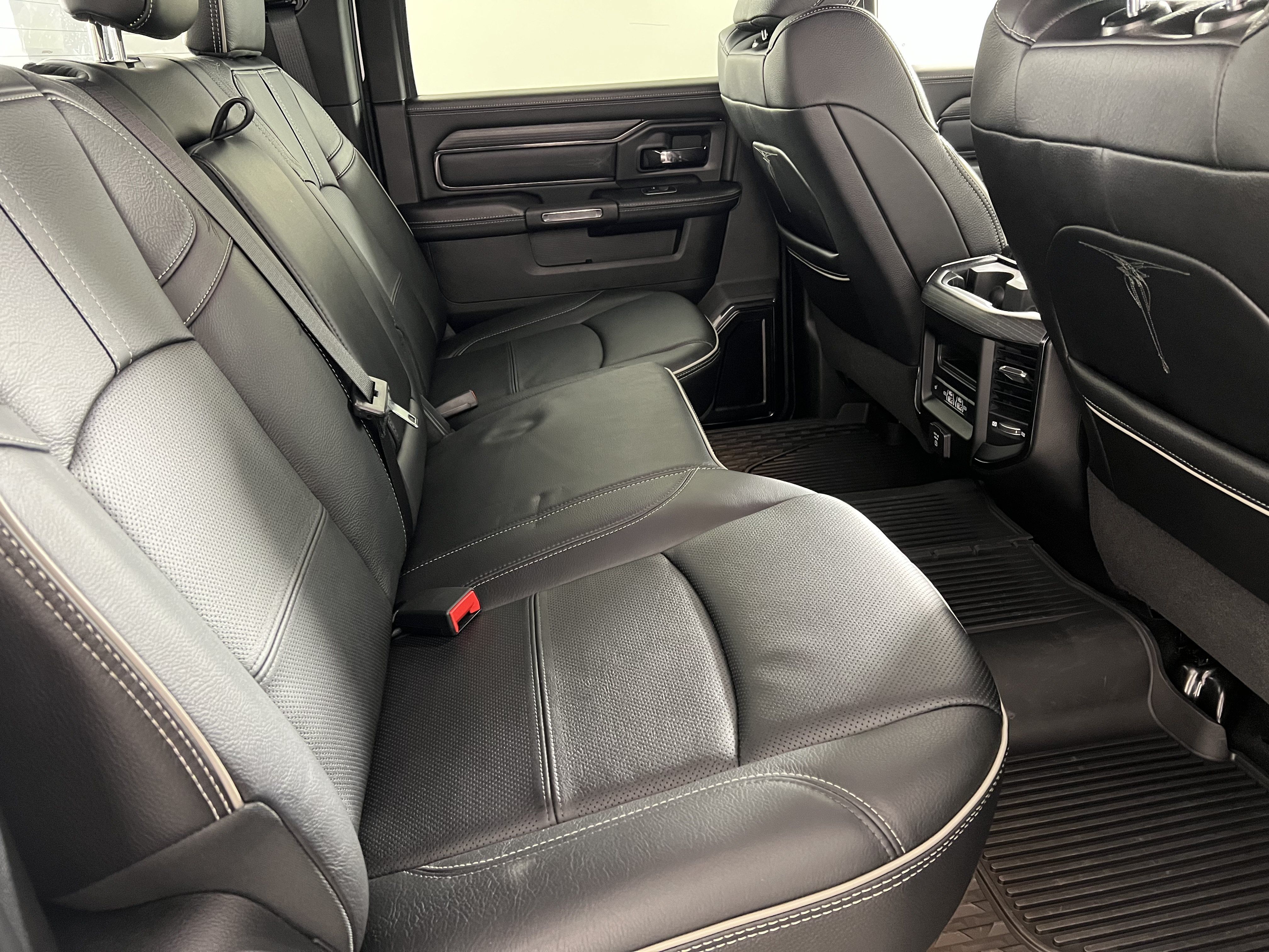 Used 2023 RAM 3500 Limited AWD/4WD image 23