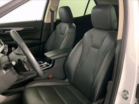 Used 2023 Buick Envision Essence image 22