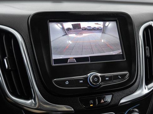 Used 2022 Chevrolet Equinox LT w/ Driver Convenience Package image 20