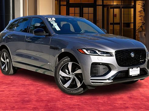 Used 2024 Jaguar F-PACE R-Dynamic S image 11