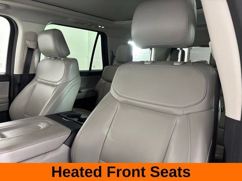 Used 2025 Ford Expedition Active AWD/4WD image 13