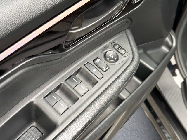 Used 2025 Honda Odyssey Touring image 17
