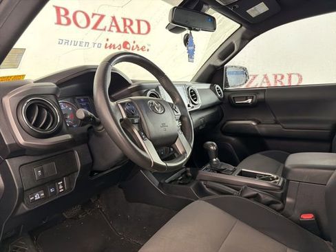 Used 2021 Toyota Tacoma TRD Sport RWD image 12