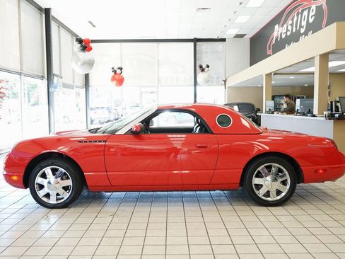 Used 2002 Ford Thunderbird RWD image 3