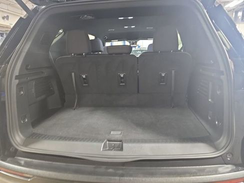 New 2026 Chevrolet Traverse LT w/ Driver Confidence Package image 15